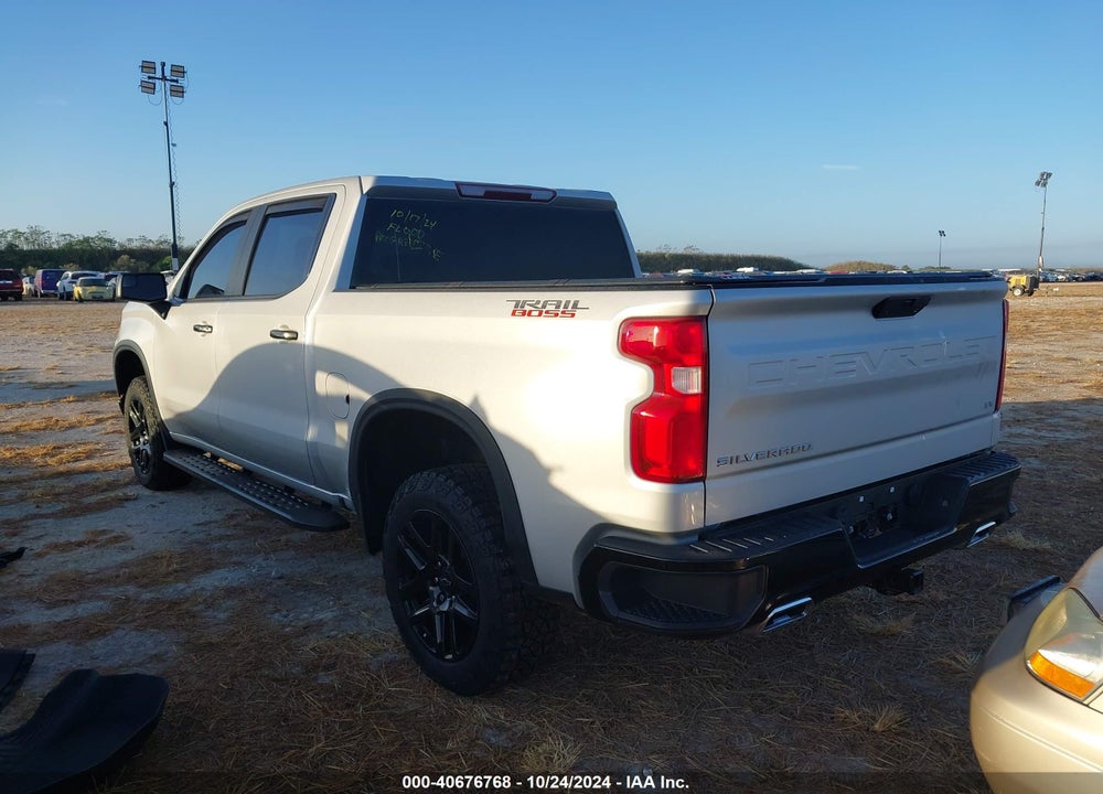 2022 CHEVROLET SILVERADO 1500 LTD 4WD SHORT BED LT TRAIL BOSS VIN: 1GCPYFED1NZ205822