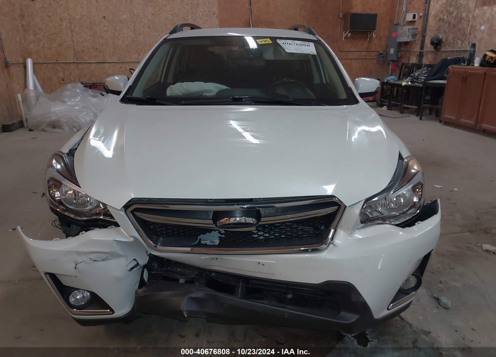 2016 SUBARU CROSSTREK LIMITED VIN: JF2GPAKCXGH319989