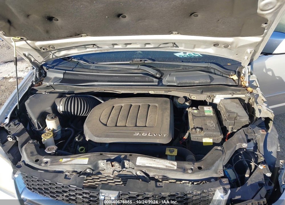 2012 DODGE GRAND CARAVAN CREW VIN: 2C4RDGDG3CR258017