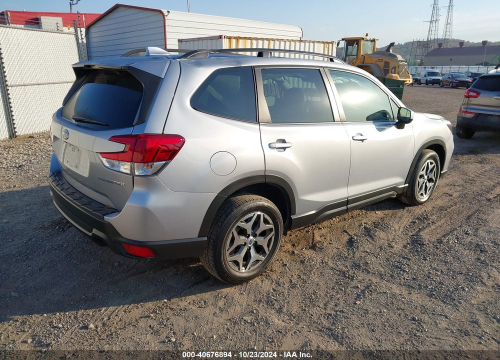 2021 SUBARU FORESTER PREMIUM VIN: JF2SKAFC2MH493487