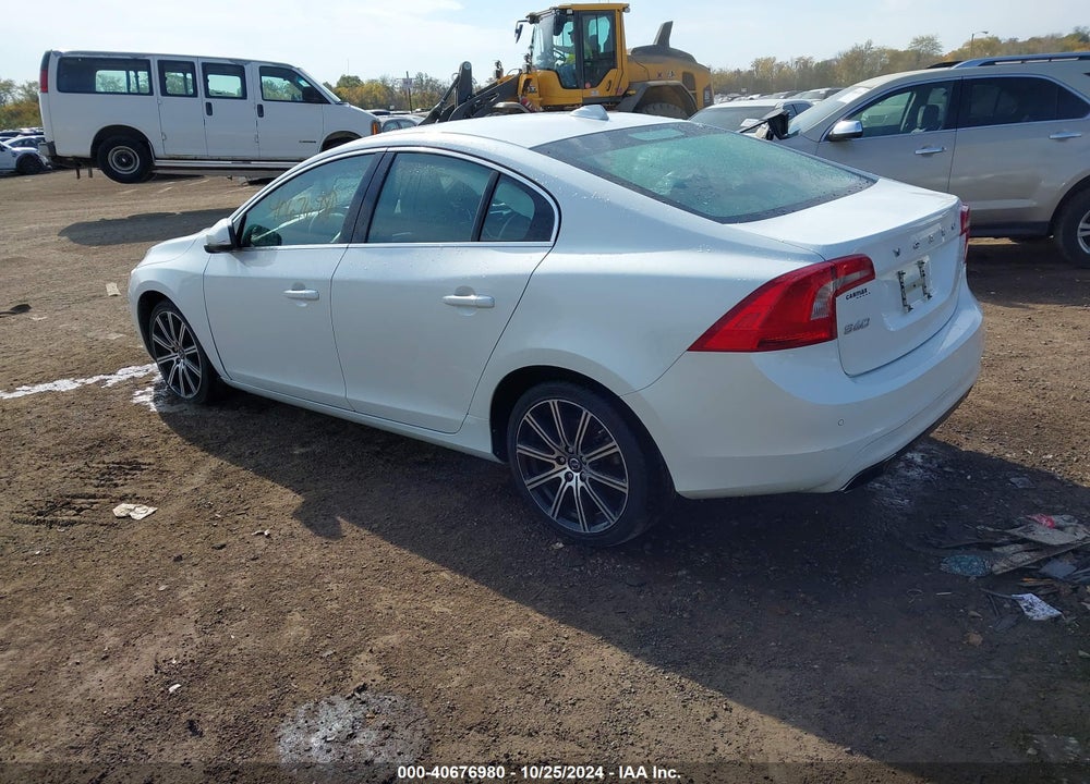 2015 VOLVO S60 T6 PLATINUM VIN: YV149MFM9F2351022