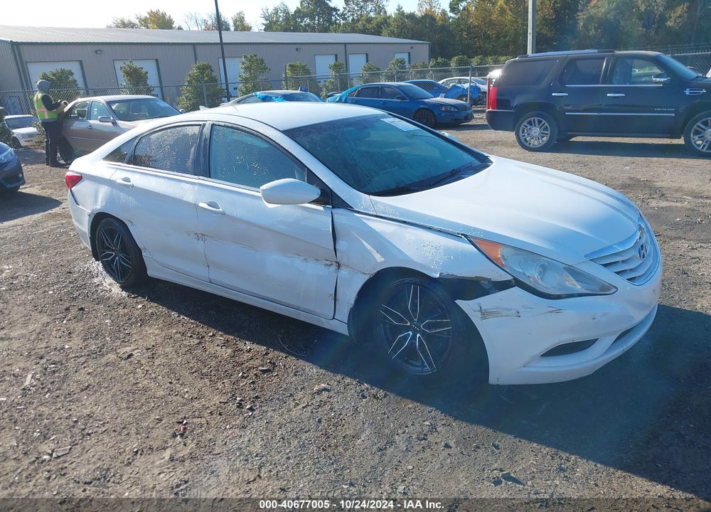 2013 HYUNDAI SONATA GLS VIN: 5NPEB4AC7DH509513