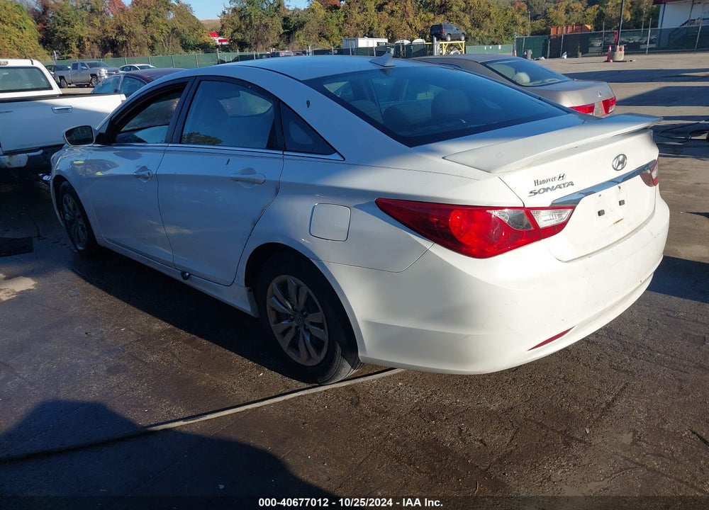 2013 HYUNDAI SONATA GLS VIN: 5NPEB4AC2DH541219