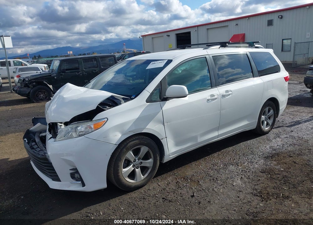 2015 TOYOTA SIENNA LE 8 PASSENGER VIN: 5TDKK3DC7FS586761