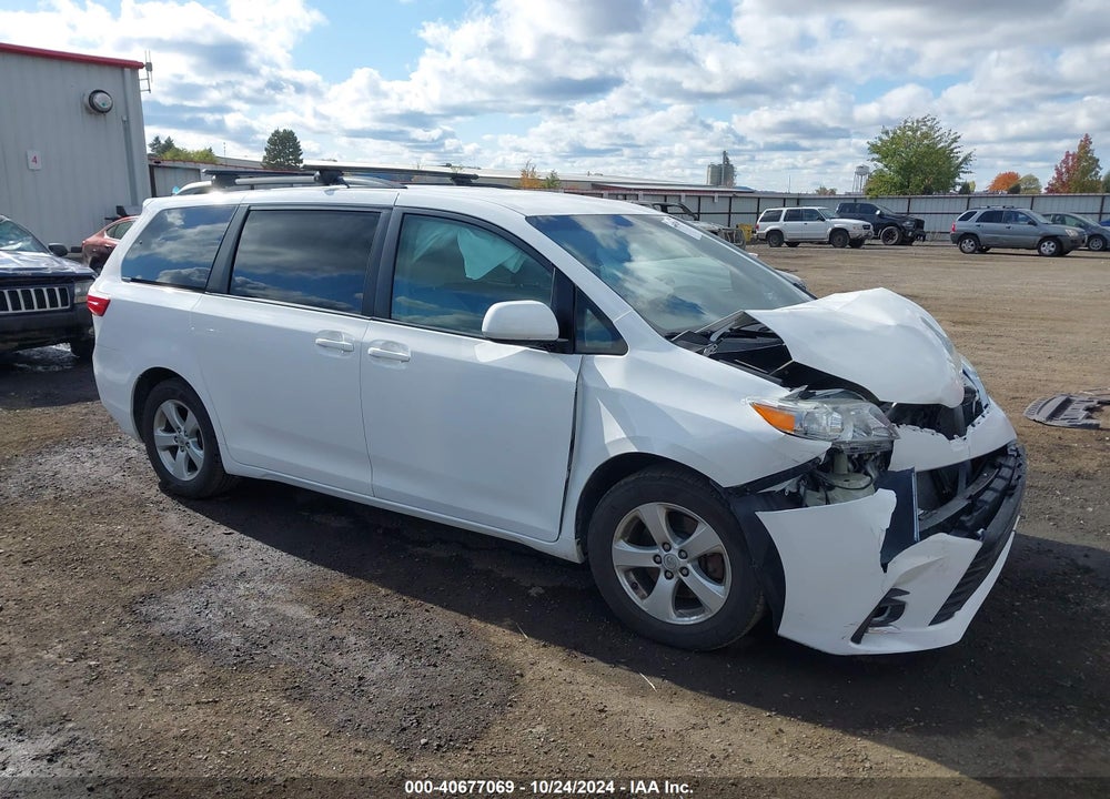 2015 TOYOTA SIENNA LE 8 PASSENGER VIN: 5TDKK3DC7FS586761