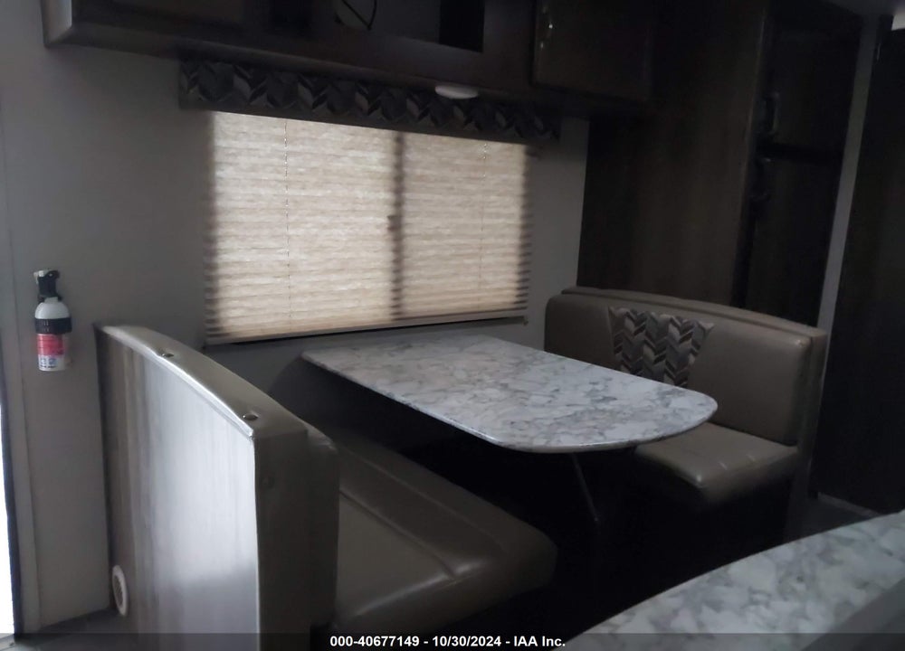 2019 KEYSTONE BULLET VIN: 4YDT20727KD430275
