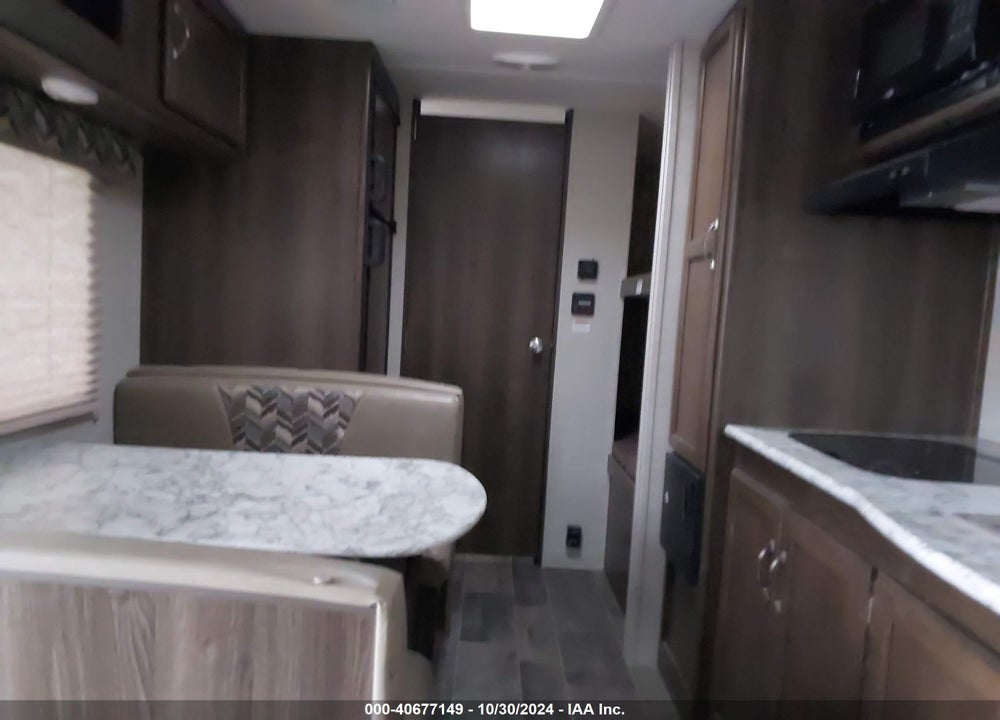 2019 KEYSTONE BULLET VIN: 4YDT20727KD430275