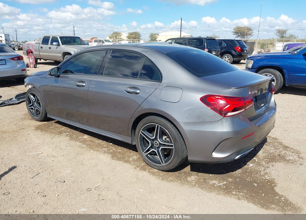 2019 MERCEDES-BENZ A 220 VIN: WDD3G4EB2KW007029