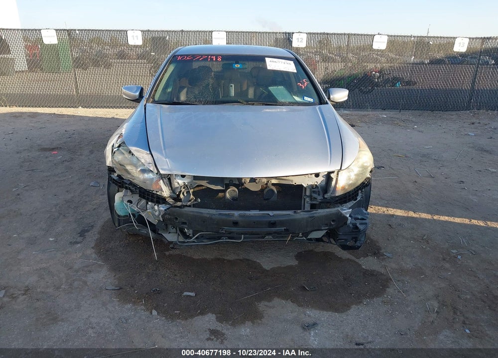 2011 HONDA ACCORD 2.4 SE VIN: 1HGCP2F61BA110053