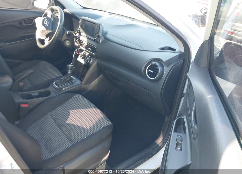 2020 HYUNDAI KONA SE VIN: KM8K12AA2LU540757