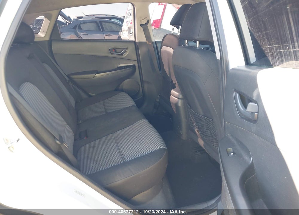 2020 HYUNDAI KONA SE VIN: KM8K12AA2LU540757