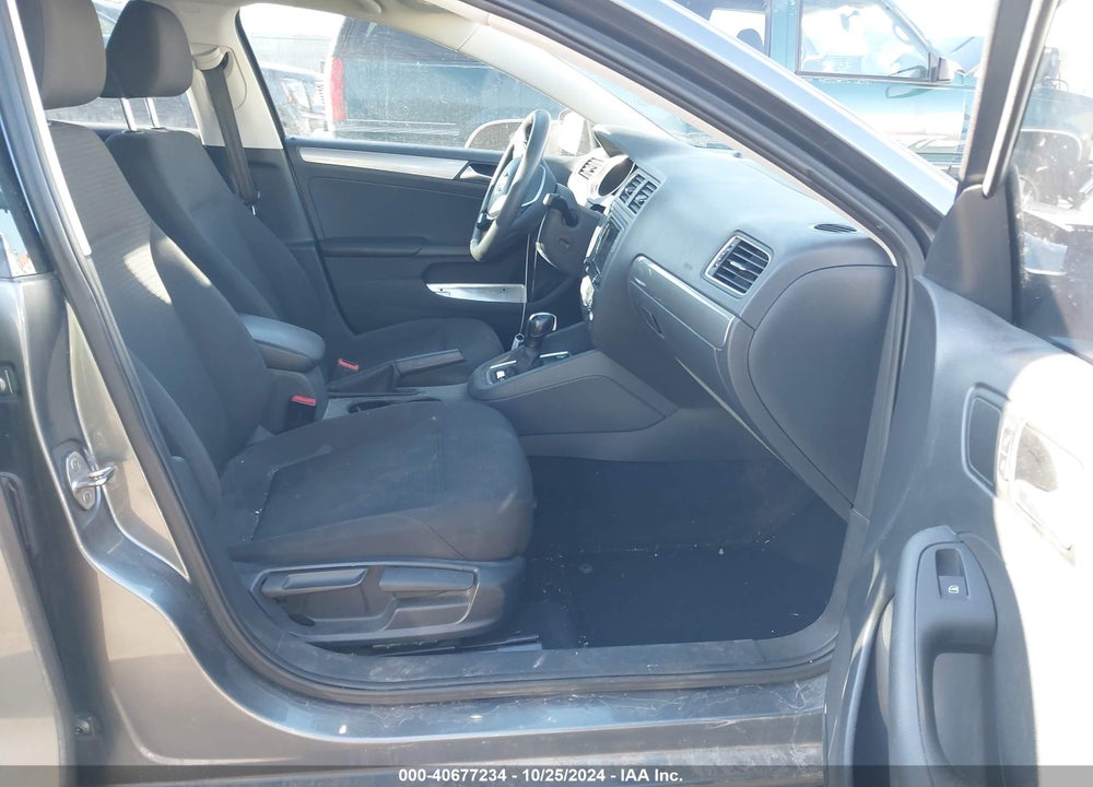 2016 VOLKSWAGEN JETTA 1.4T SE VIN: 3VWD67AJ4GM208550