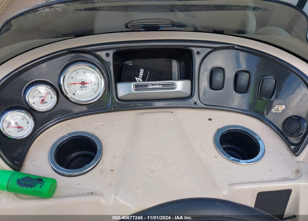 2015 SUNTRACKER PONTOON VIN: BUJ04304G415