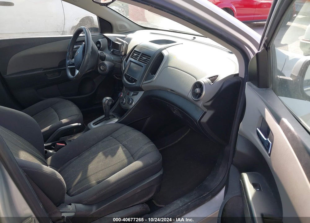 2014 CHEVROLET SONIC LT AUTO VIN: 1G1JC5SH8E4242281