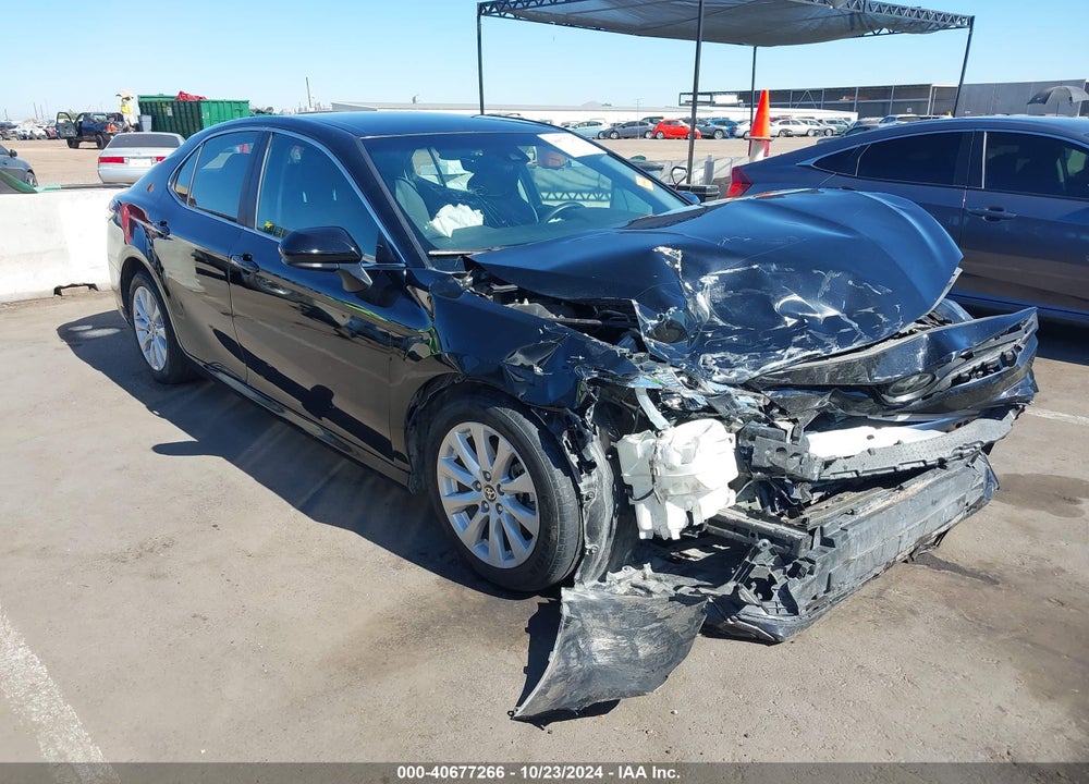2020 TOYOTA CAMRY LE VIN: 4T1C11AK0LU386265