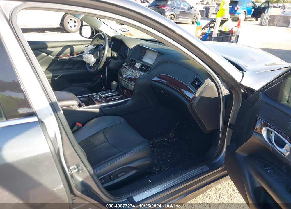 2017 INFINITI Q70 3.7 VIN: JN1BY1AP4HM741312
