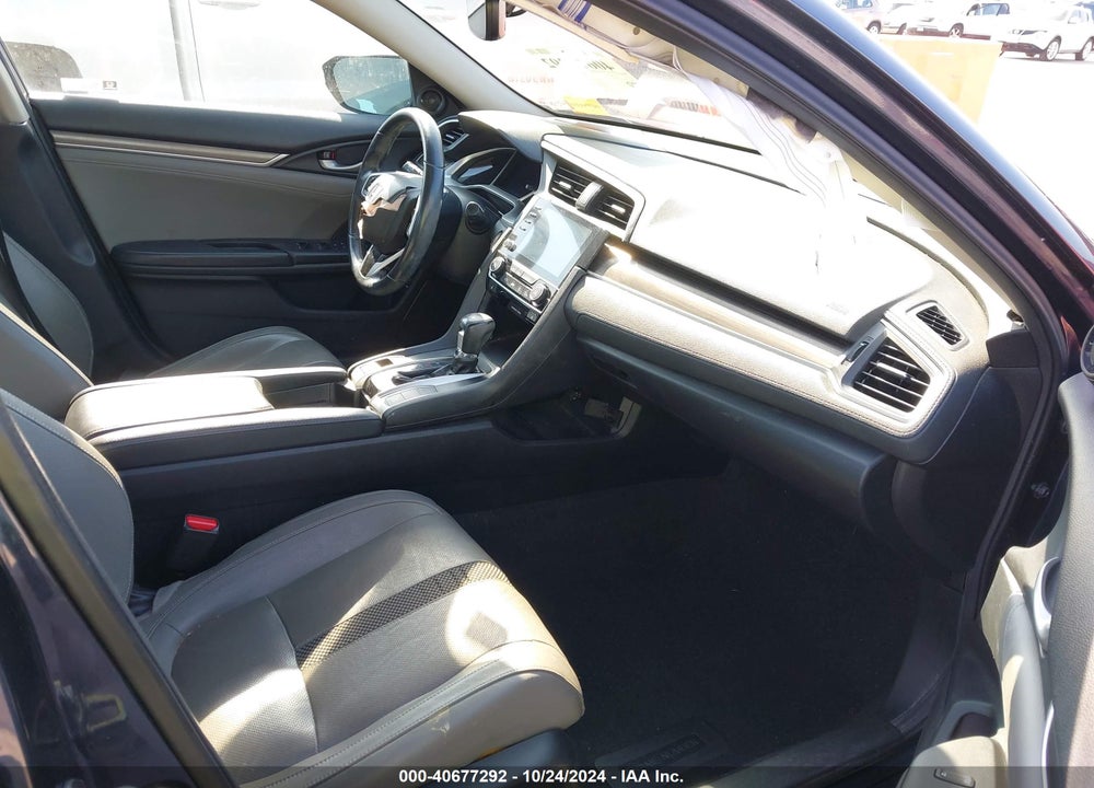 2017 HONDA CIVIC VIN: 19XFC1F7XLE002619