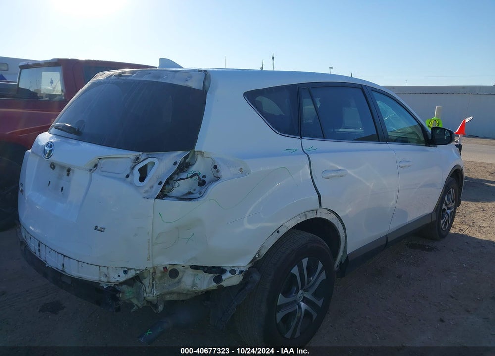 2018 TOYOTA RAV4 LE VIN: 2T3ZFREV5JW458919