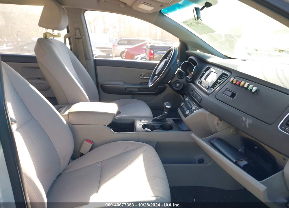 2017 KIA SEDONA L VIN: KNDMA5C11H6255832