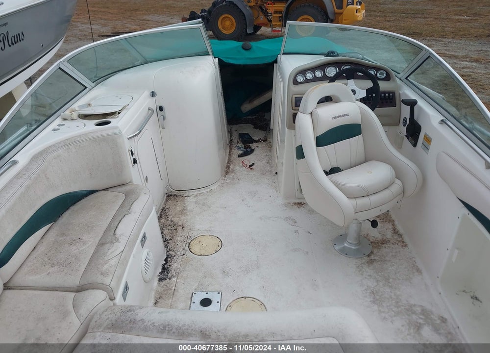 2001 CHAPARRAL BOAT VIN: FGB31320I001