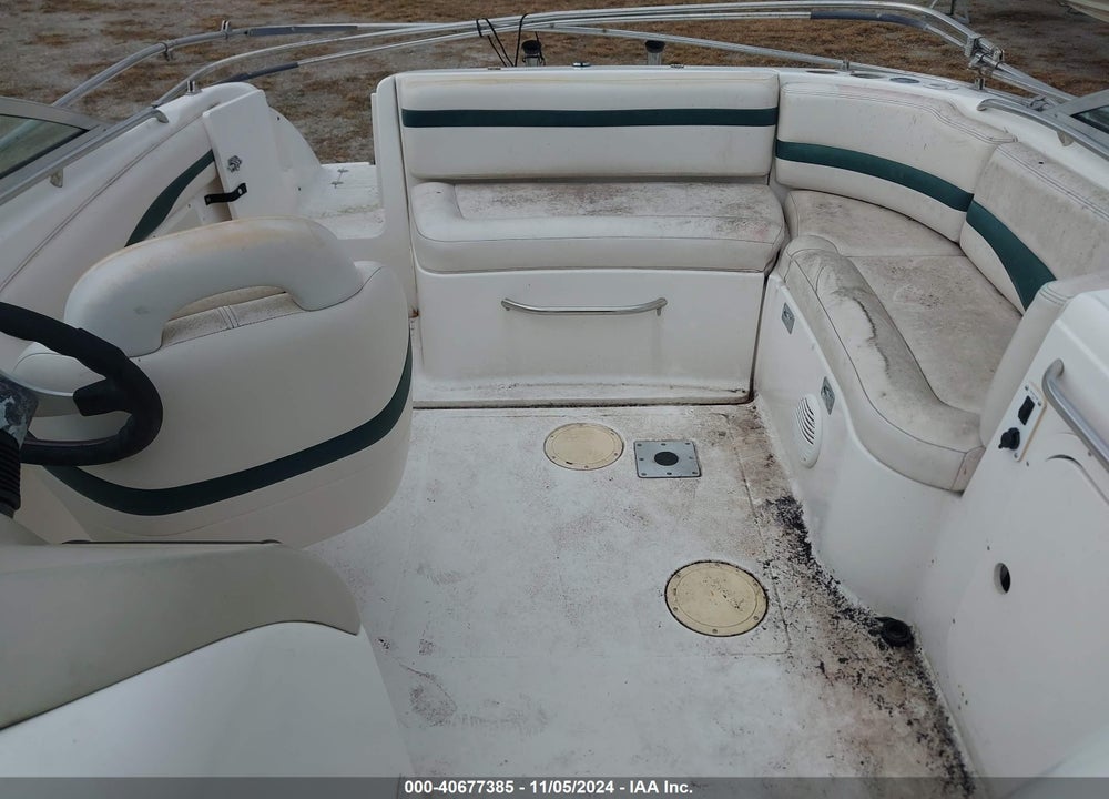 2001 CHAPARRAL BOAT VIN: FGB31320I001