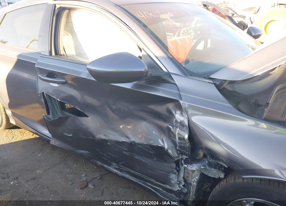 2018 HONDA ACCORD LX VIN: 1HGCV1F1XJA182937