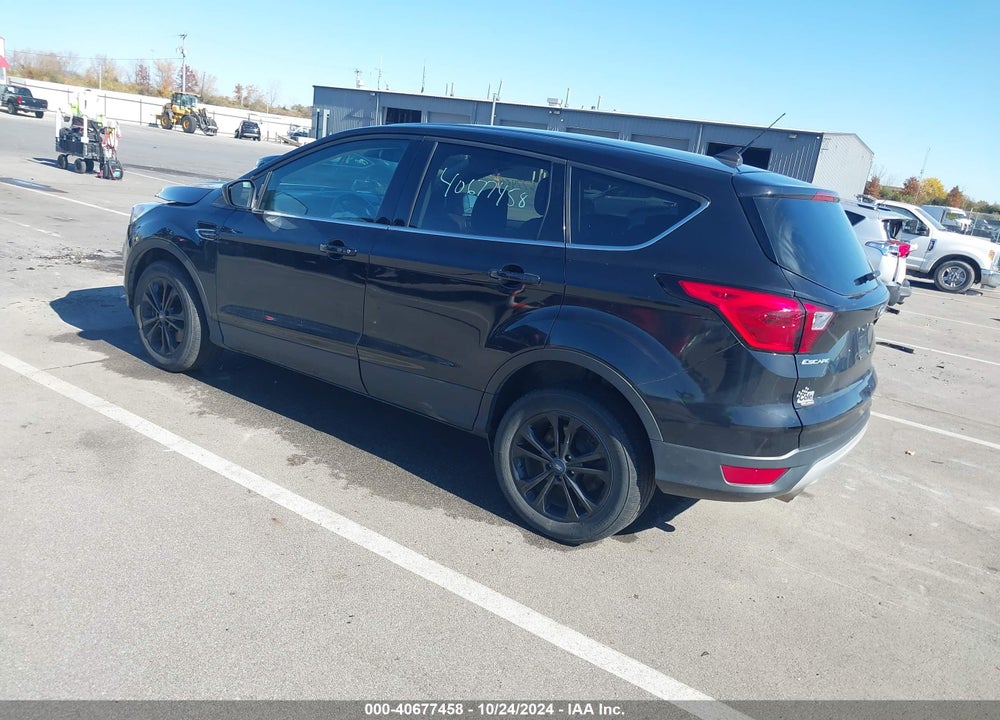 2019 FORD ESCAPE SE VIN: 1FMCU9GD9KUA04506