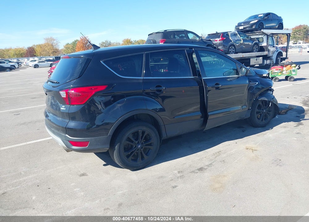 2019 FORD ESCAPE SE VIN: 1FMCU9GD9KUA04506