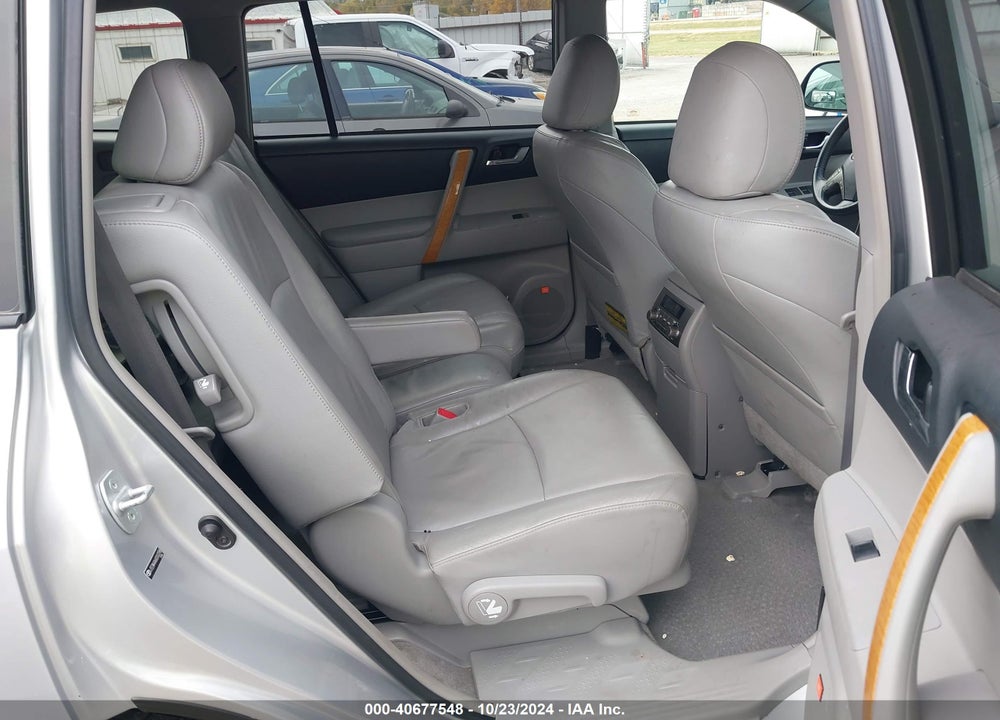2008 TOYOTA HIGHLANDER HYBRID LIMITED VIN: JTEEW44A682003298