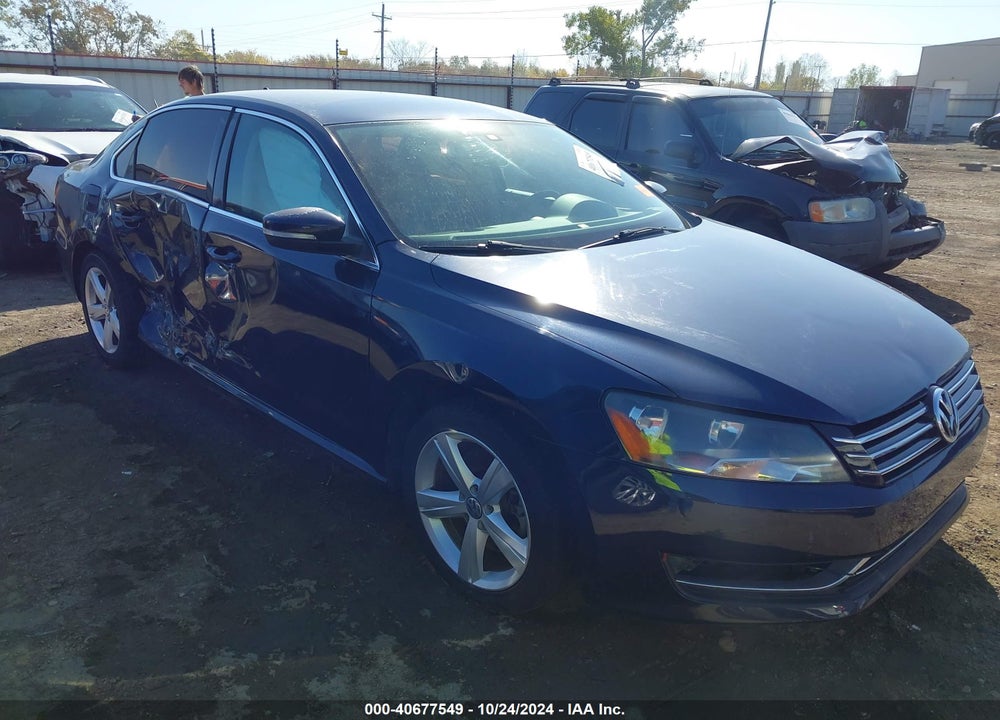 2013 VOLKSWAGEN PASSAT 2.5L SE VIN: 1VWBH7A36DC118462
