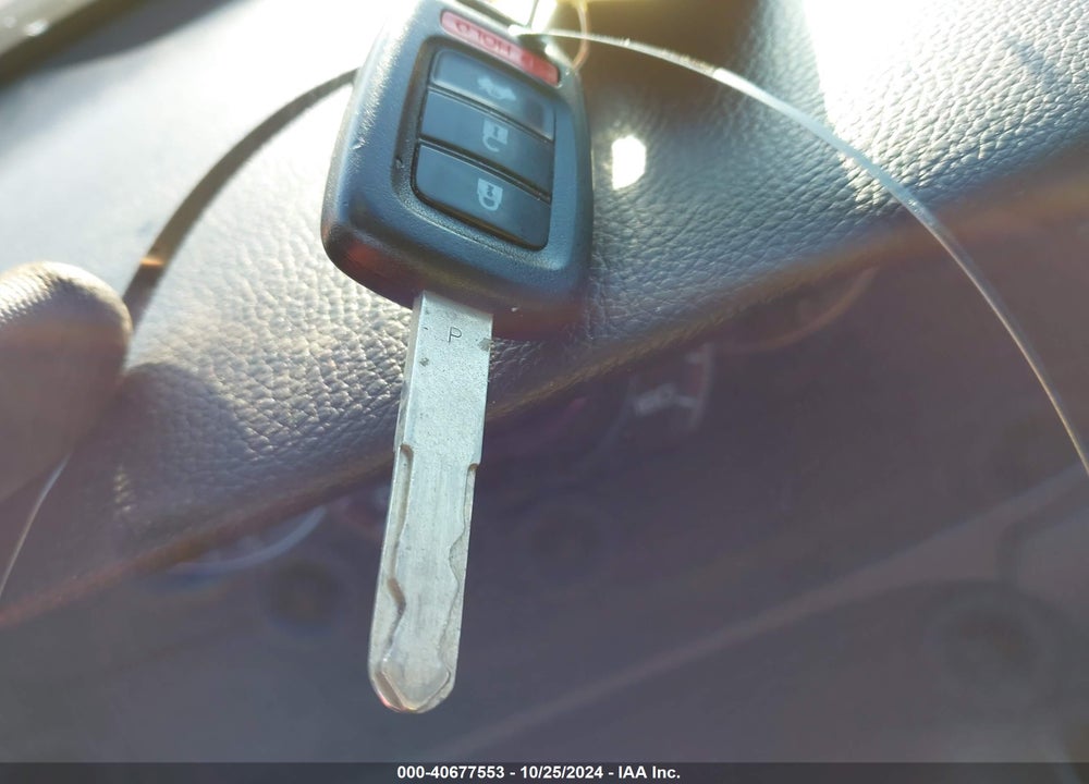 2015 HONDA ACCORD VIN: 1HGCR2F55FA199195