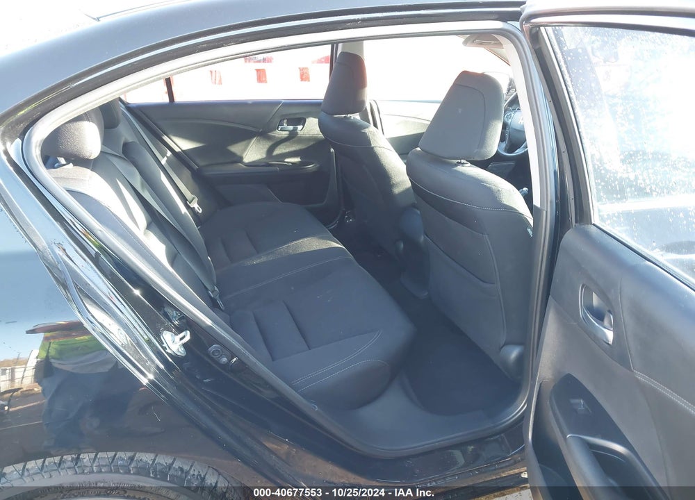 2015 HONDA ACCORD VIN: 1HGCR2F55FA199195