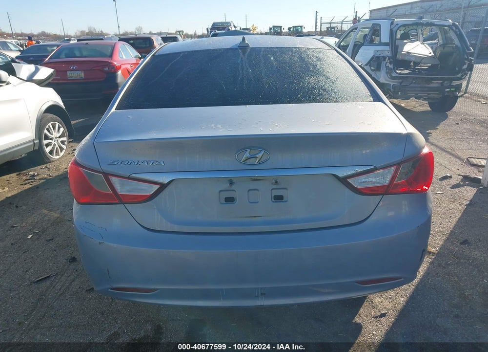 2013 HYUNDAI SONATA GLS VIN: 5NPEB4AC0DH512334