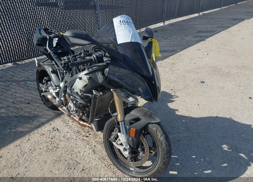 2022 BMW S 1000 RR VIN: WB10E2302N6E95914
