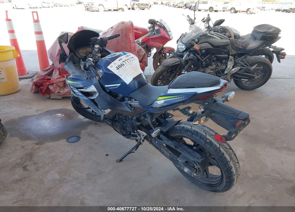 2022 KAWASAKI EX400 VIN: JKAEXKG1XNDAF1140