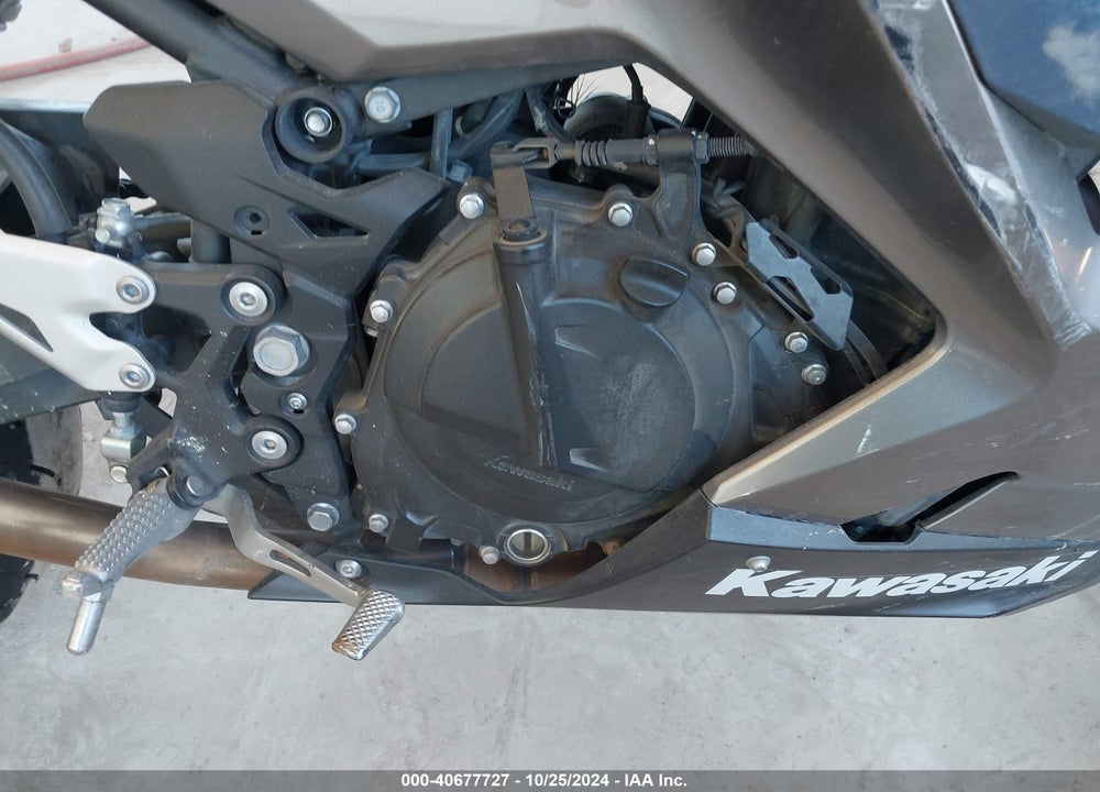 2022 KAWASAKI EX400 VIN: JKAEXKG1XNDAF1140