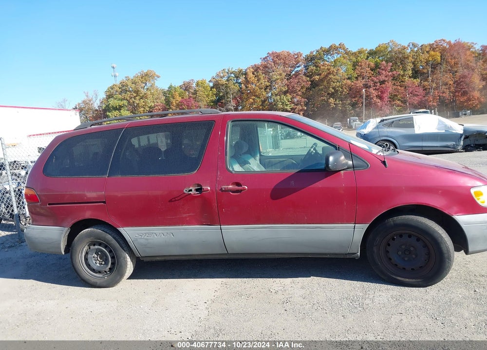 1998 TOYOTA SIENNA LE VIN: 4T3ZF13C0WU064531