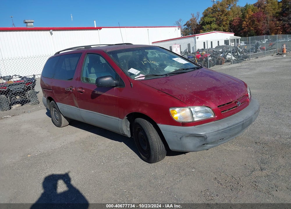 1998 TOYOTA SIENNA LE VIN: 4T3ZF13C0WU064531