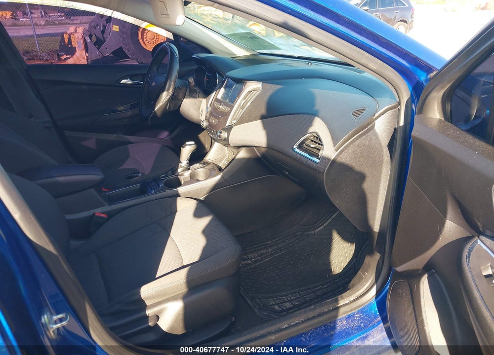2018 CHEVROLET CRUZE LT AUTO VIN: 1G1BE5SM7J7226514