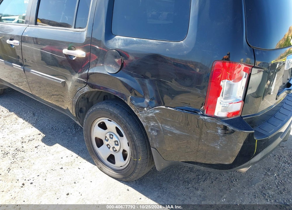 2012 HONDA PILOT LX VIN: 5FNYF3H24CB014644