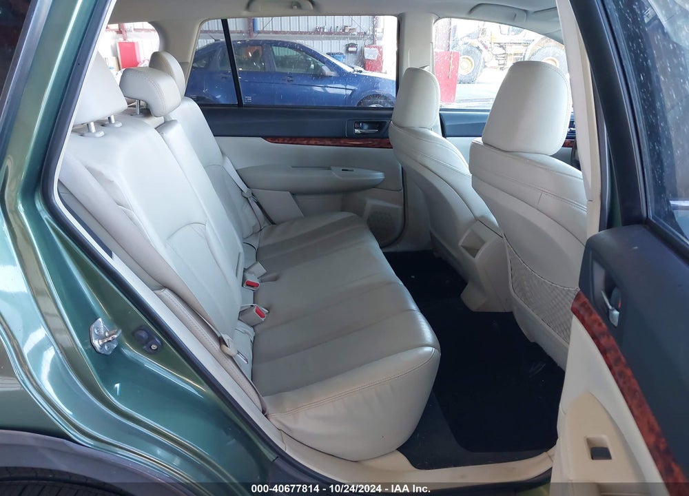 2011 SUBARU OUTBACK 2.5I LIMITED VIN: 4S4BRBLC5B3367828