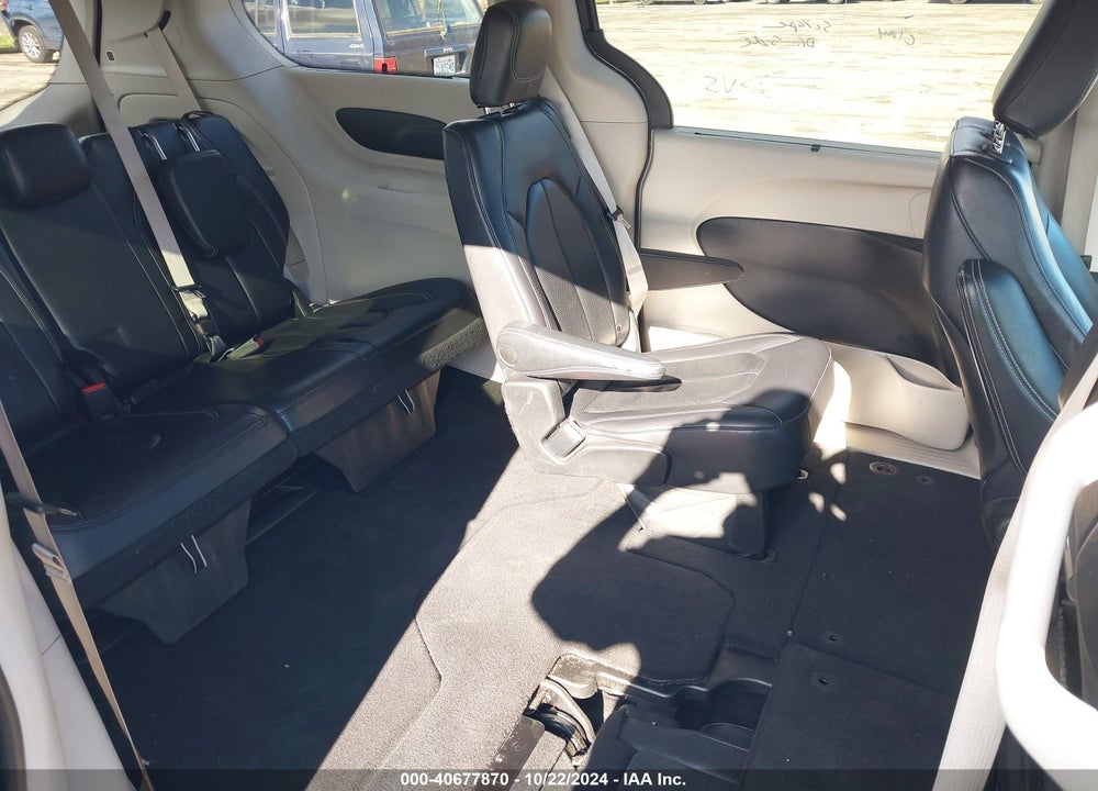 2022 CHRYSLER PACIFICA TOURING L VIN: 2C4RC1BG1NR198969