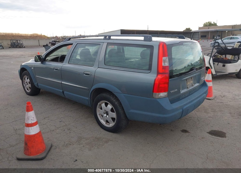 2002 VOLVO V70 XC VIN: YV1SZ58D621062240