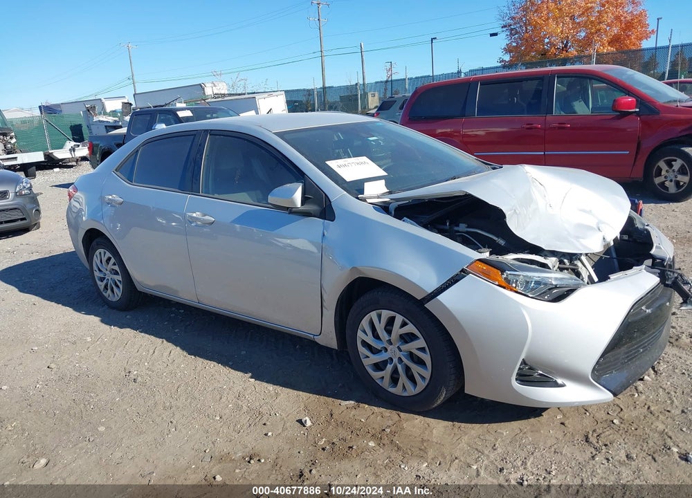 2018 TOYOTA COROLLA LE VIN: 2T1BURHEXJC081548