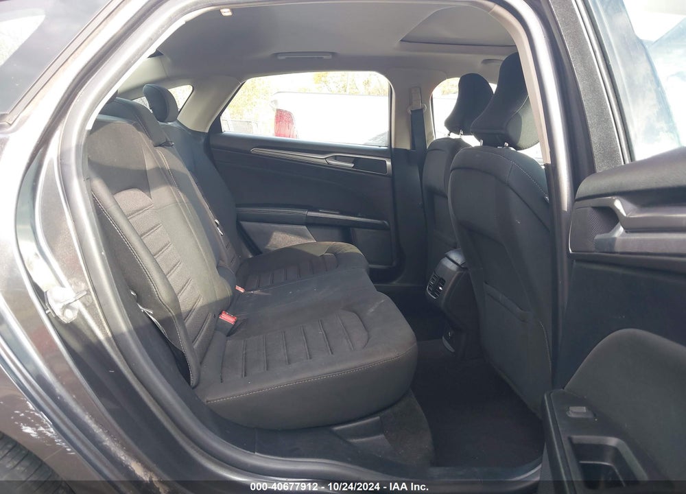 2019 FORD FUSION SE VIN: 3FA6P0T97KR269461