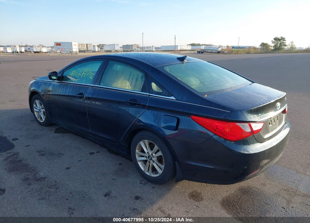 2013 HYUNDAI SONATA VIN: 5NPEB4AC2DH684008