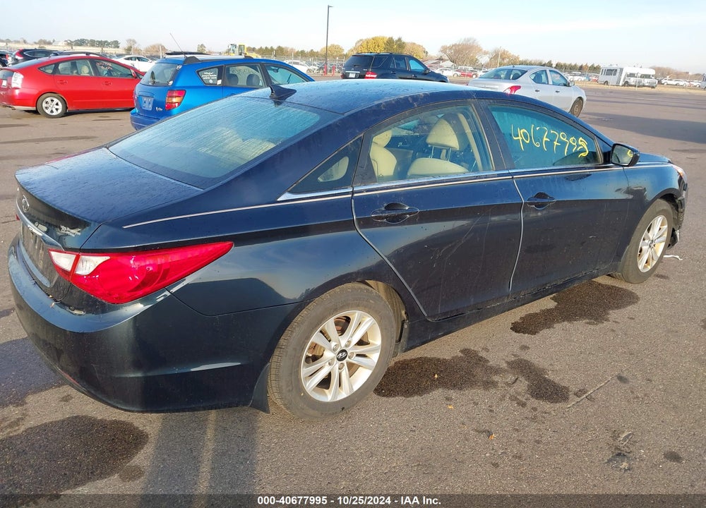 2013 HYUNDAI SONATA VIN: 5NPEB4AC2DH684008