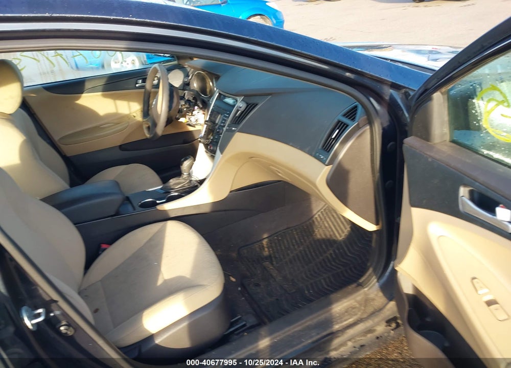 2013 HYUNDAI SONATA VIN: 5NPEB4AC2DH684008