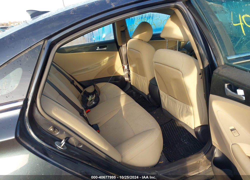 2013 HYUNDAI SONATA VIN: 5NPEB4AC2DH684008