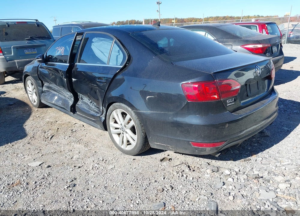 2013 VOLKSWAGEN JETTA GLI VIN: 3VW4A7AJXDM212127
